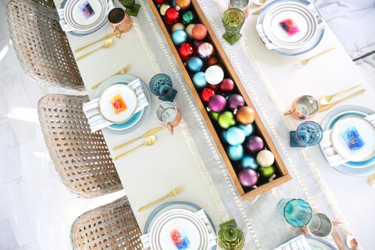 simple christmas tablescape