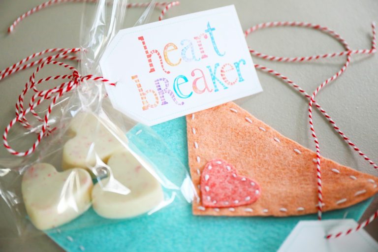 easy white chocolate peppermint hearts + free printables