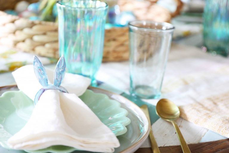 bunny ear napkin rings + a fun easter table!