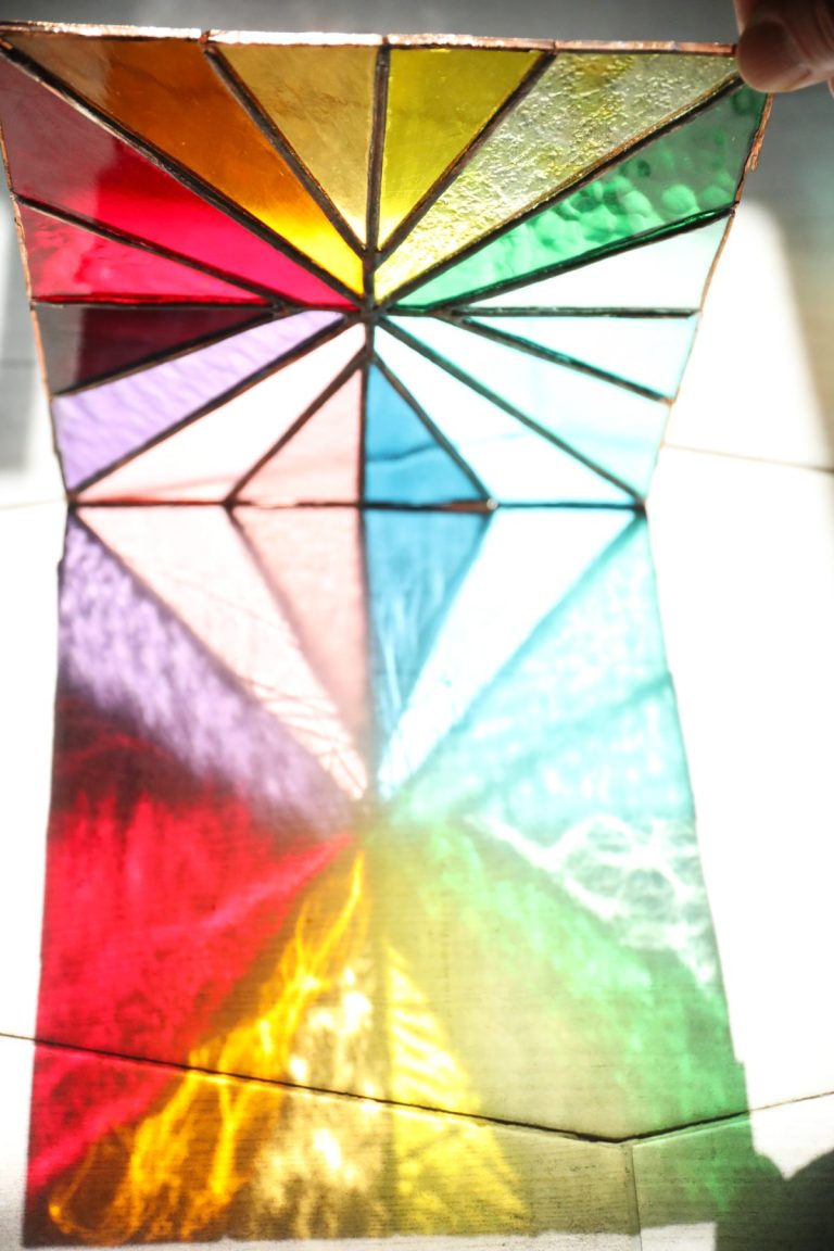 stained glass: free rainbow pinwheel pattern