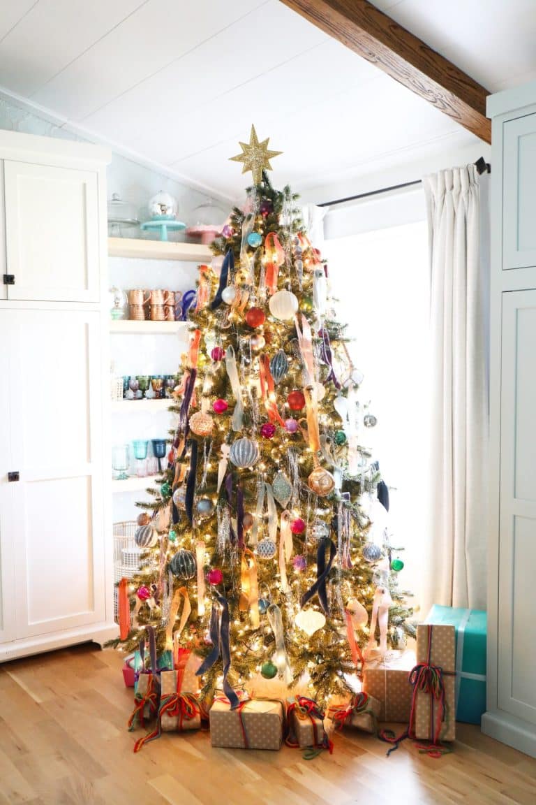 colorful and fun christmas decor ideas