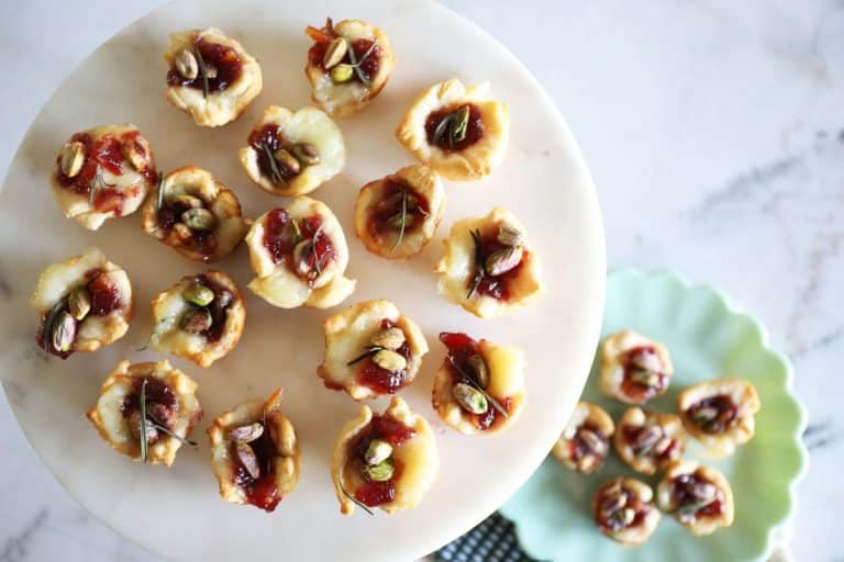 easy cranberry brie bites