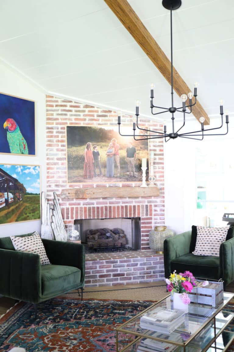 how to hide your tv {and still display art}