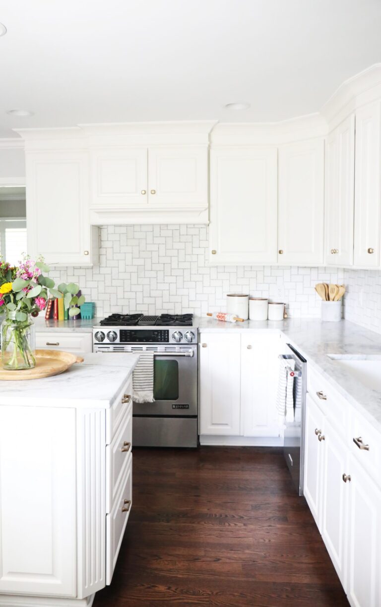 3 painted kitchens that prove not every renovation is a total gut out