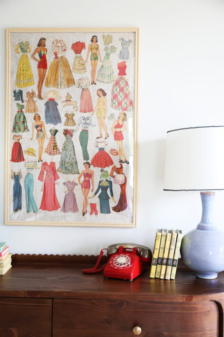 easy paper doll display